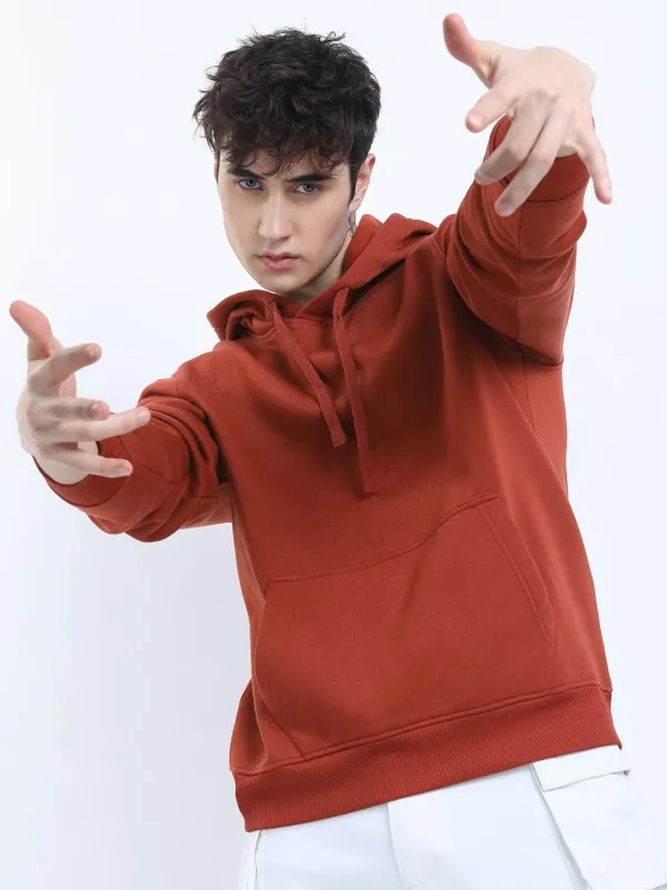  Highlander Men Red Hood Pullover Sweatshirts