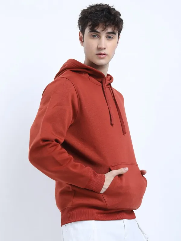  Highlander Men Red Hood Pullover Sweatshirts