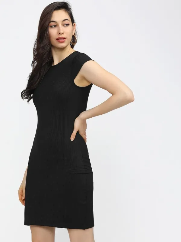  Tokyo Talkies Women Black Solid Bodycon Dresses