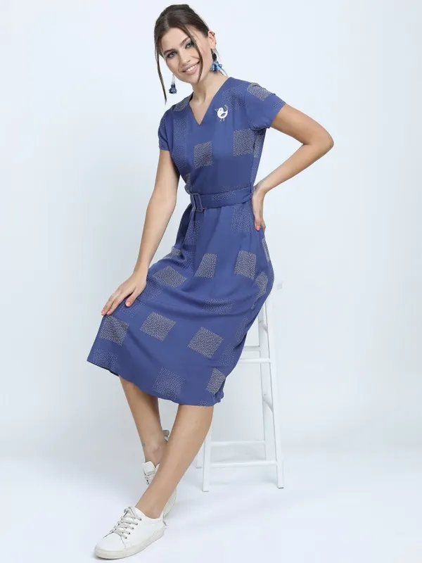  Vishudh Women Blue Printed A-Line Ethnic Dresses