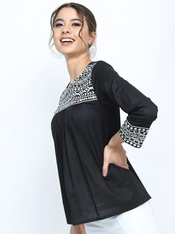  Vishudh Women Black Printed Regular Tops