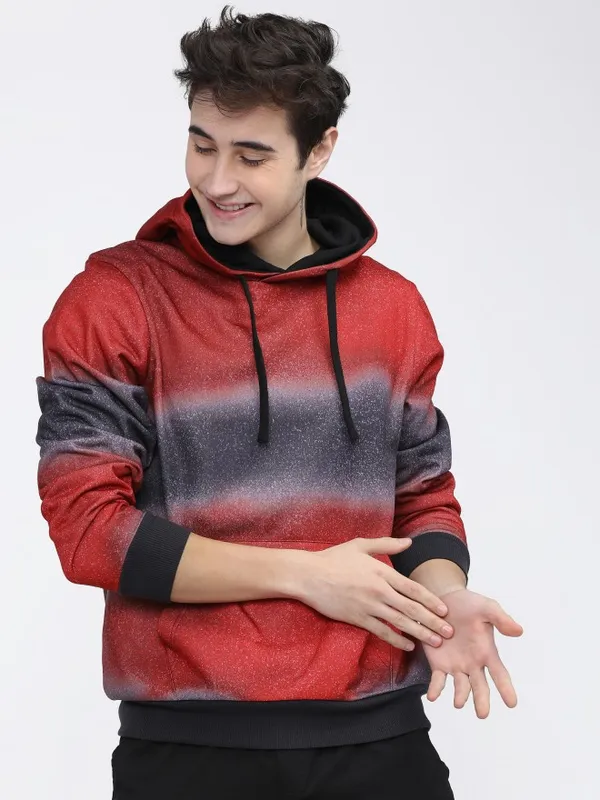 Men Colourblocked Hoodie Sweatshirt