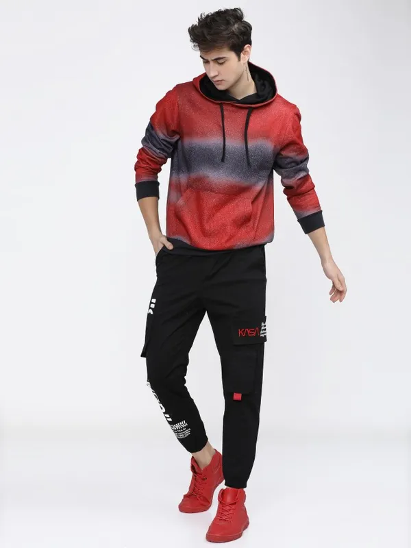 Men Colourblocked Hoodie Sweatshirt