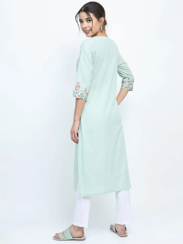  Vishudh Women Green Printed Straight Kurtas