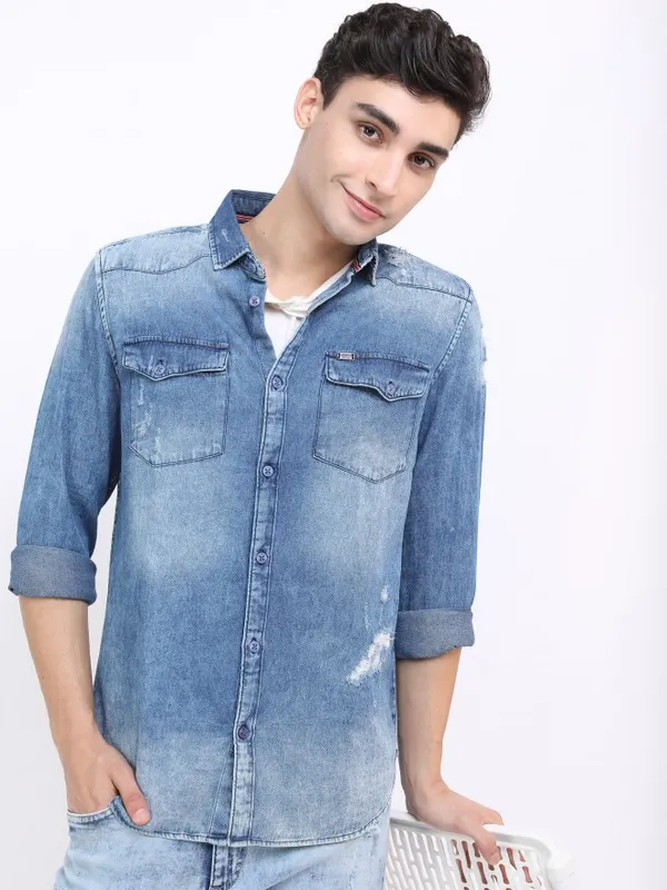  Locomotive Men Blue Solid Slim Fit Casual Shirts