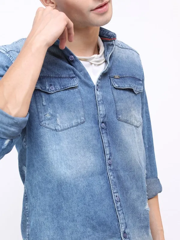  Locomotive Men Blue Solid Slim Fit Casual Shirts