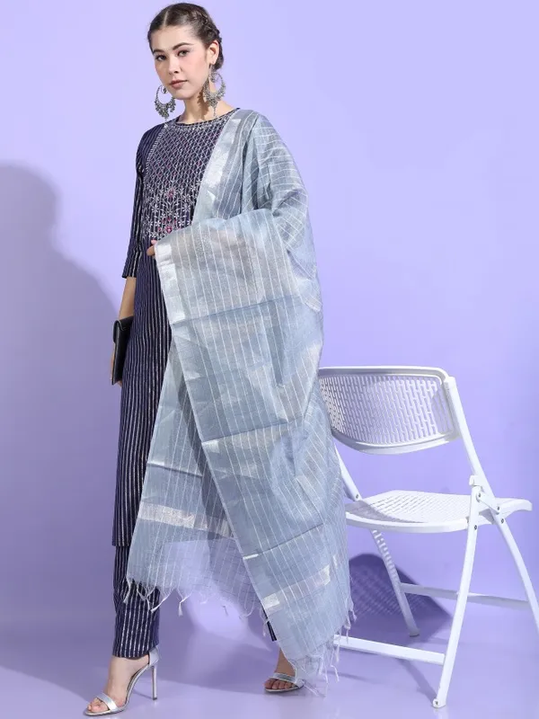  Vishudh Women Blue Striped Kurta Sets