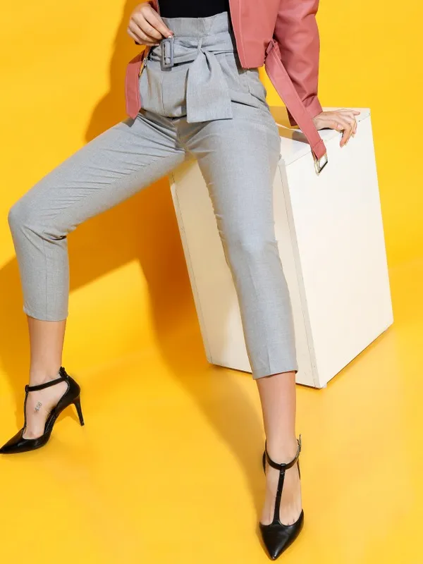  Tokyo Talkies Women Grey Solid Tapered Fit Casual Trousers