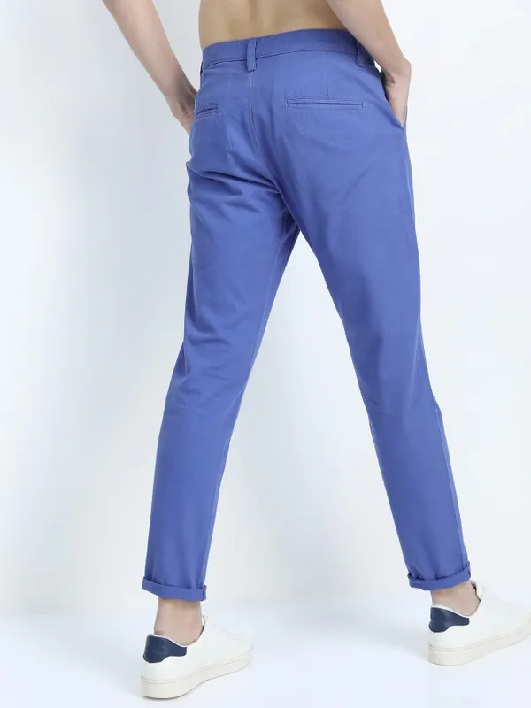  Highlander Men Blue Slim Fit Solid Casual Trousers