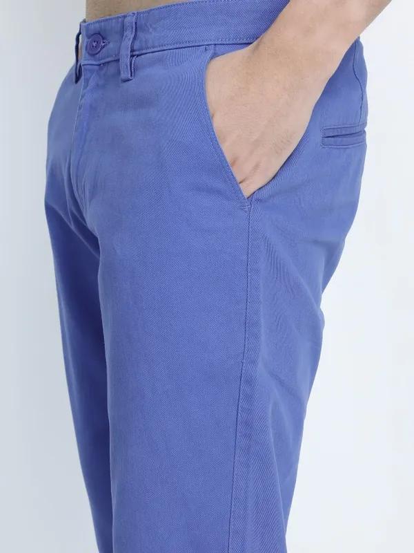  Highlander Men Blue Slim Fit Solid Casual Trousers