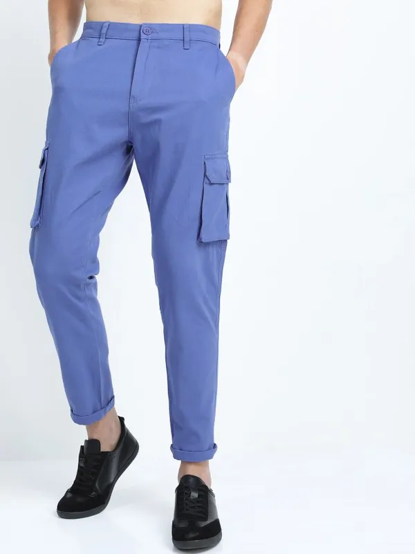  Highlander Men Blue Slim Fit Solid Casual Trousers