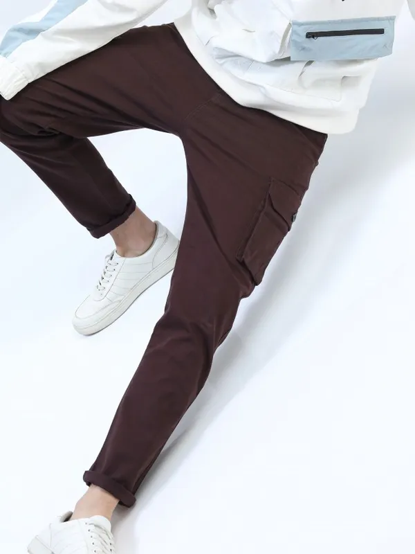  Highlander Men Brown Slim Fit Solid Casual Trousers