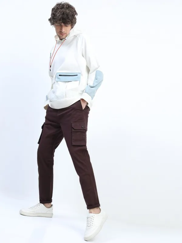  Highlander Men Brown Slim Fit Solid Casual Trousers