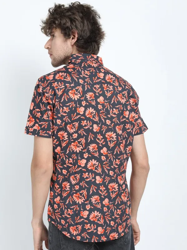 Highlander Mens Grey Slim Fit Printed Casual Shirt