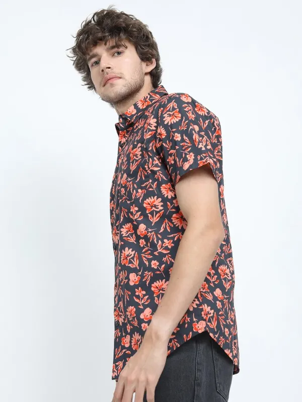 Highlander Mens Grey Slim Fit Printed Casual Shirt