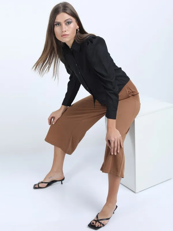 Solid Regular Top