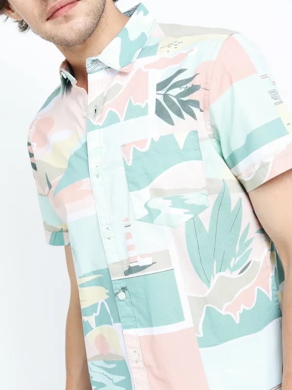  Highlander Men Green Printed Slim Fit Casual Shirts