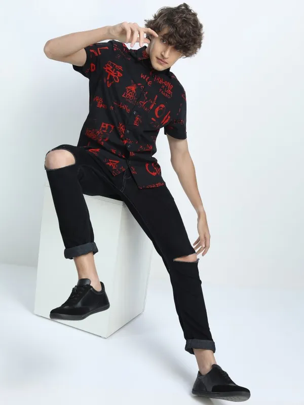  Highlander Men Black Printed Slim Fit Casual Shirts