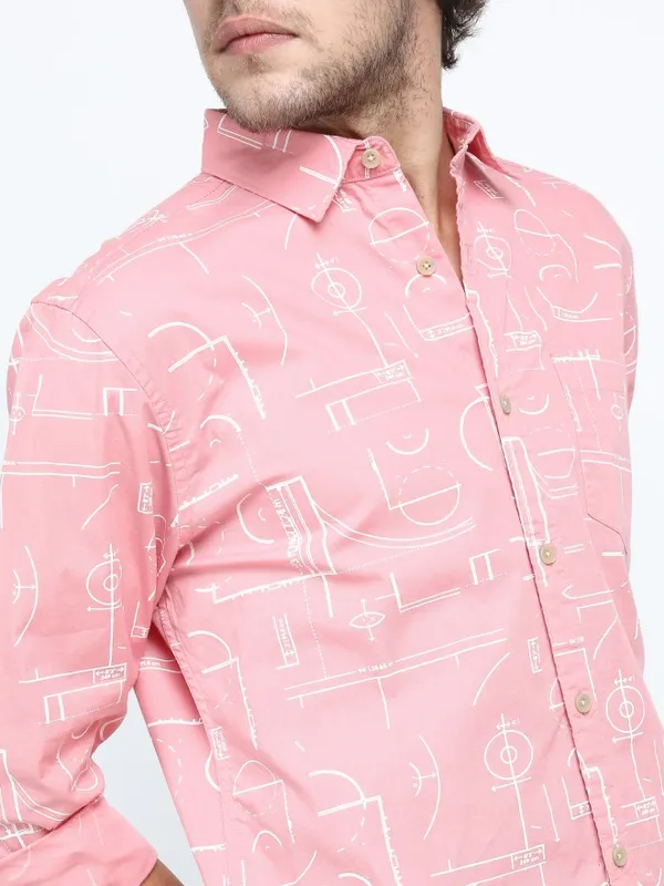  Highlander Men Pink Printed Slim Fit Casual Shirts