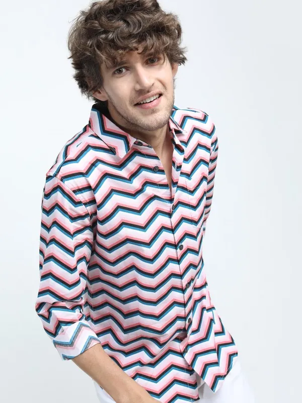 Highlander Mens Pink Slim Fit Printed Casual Shirt