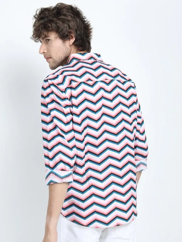 Highlander Mens Pink Slim Fit Printed Casual Shirt