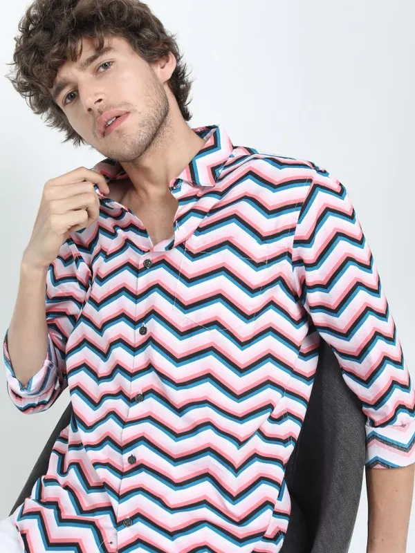 Highlander Mens Pink Slim Fit Printed Casual Shirt