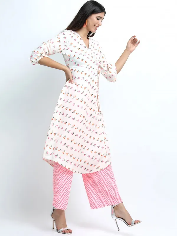  Vishudh Women Off White Printed Kurta Sets