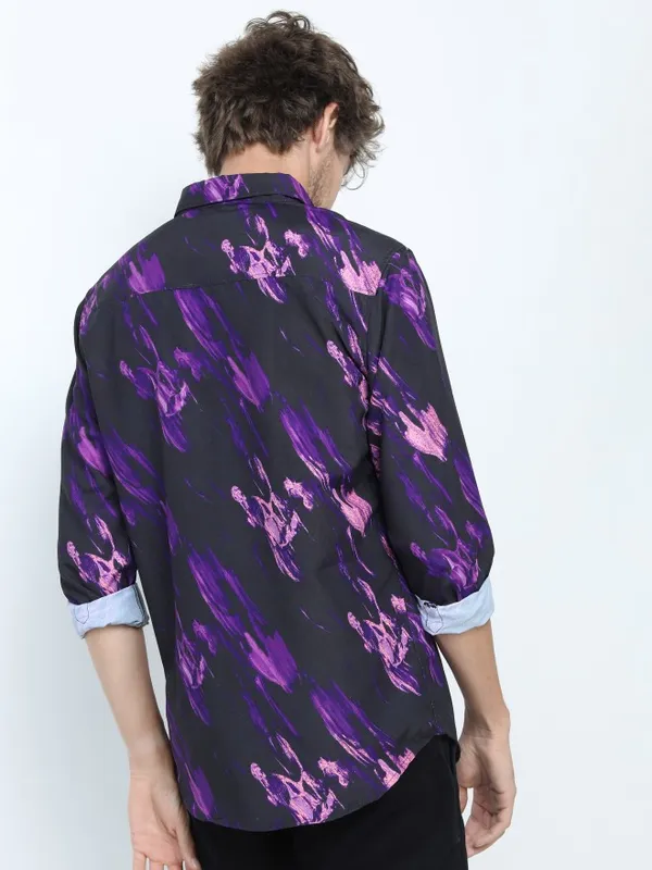 Men Slim Fit Casual Shirt