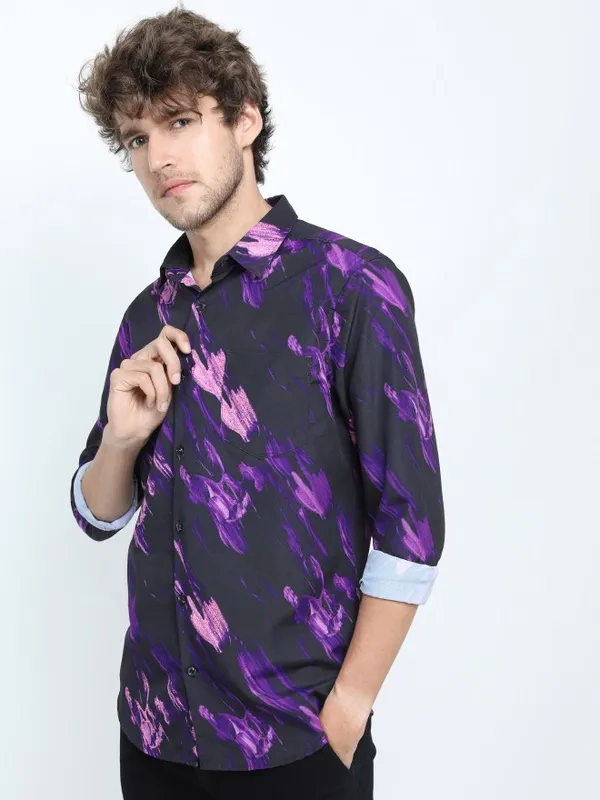 Men Slim Fit Casual Shirt