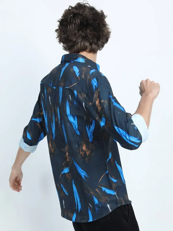 Highlander Men Navy Blue Printed Slim Fit Casual Shirt