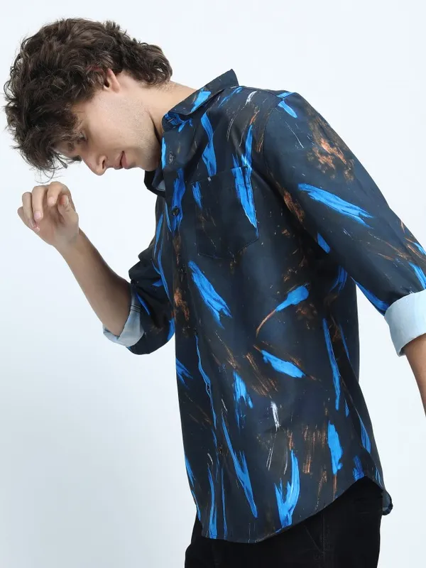 Highlander Men Navy Blue Printed Slim Fit Casual Shirt