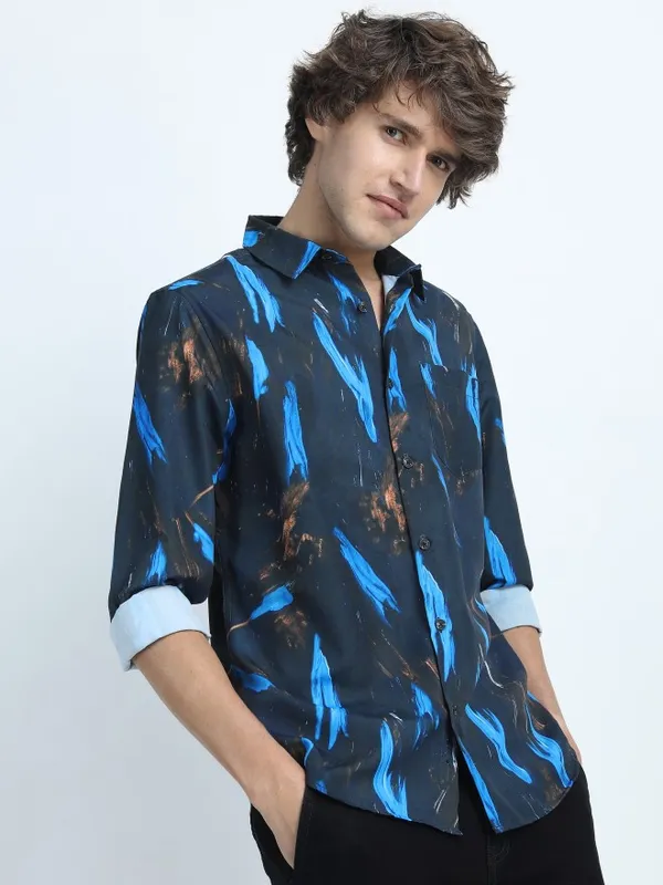 Highlander Men Navy Blue Printed Slim Fit Casual Shirt