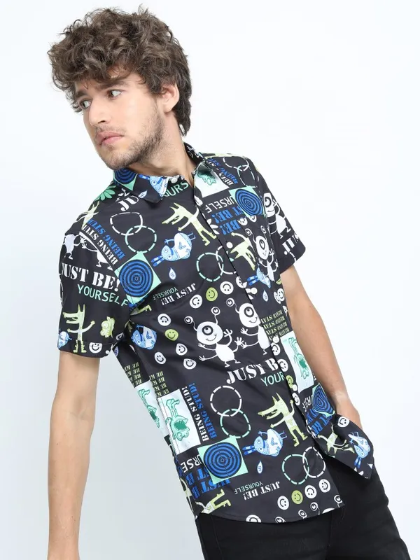  Locomotive Men Black Printed Slim Fit Casual Shirts