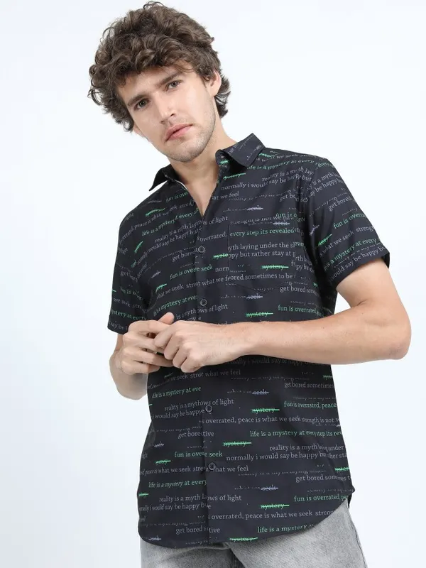  Locomotive Men Black Printed Slim Fit Casual Shirts
