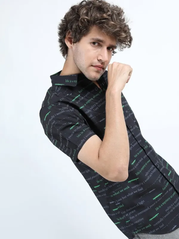  Locomotive Men Black Printed Slim Fit Casual Shirts