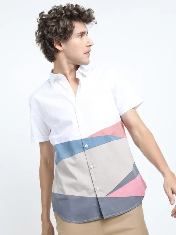  Highlander Men White Colourblocked Slim Fit Casual Shirts