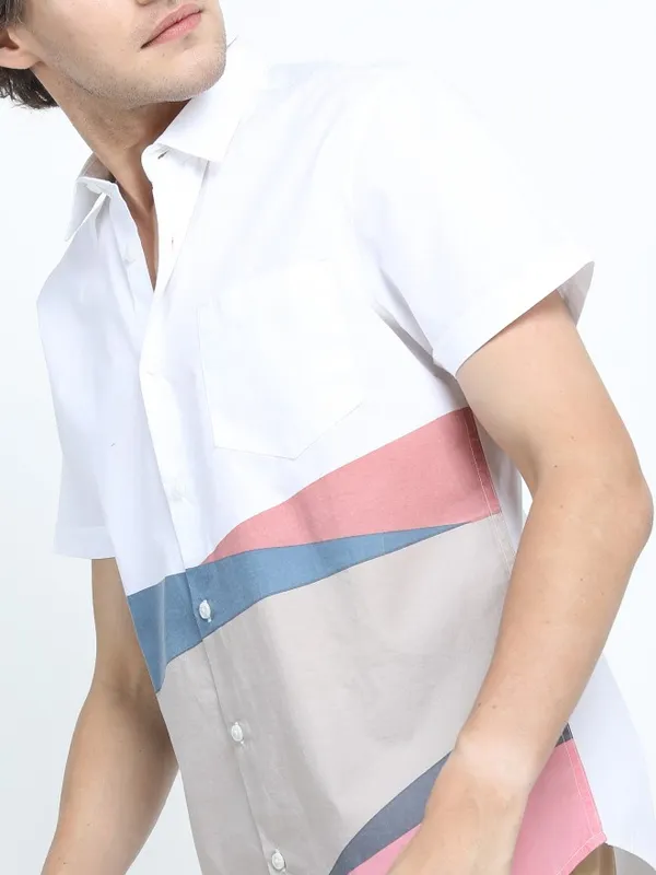  Highlander Men White Colourblocked Slim Fit Casual Shirts