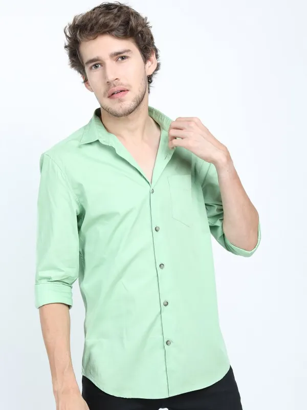Men Slim Fit Casual Shirt