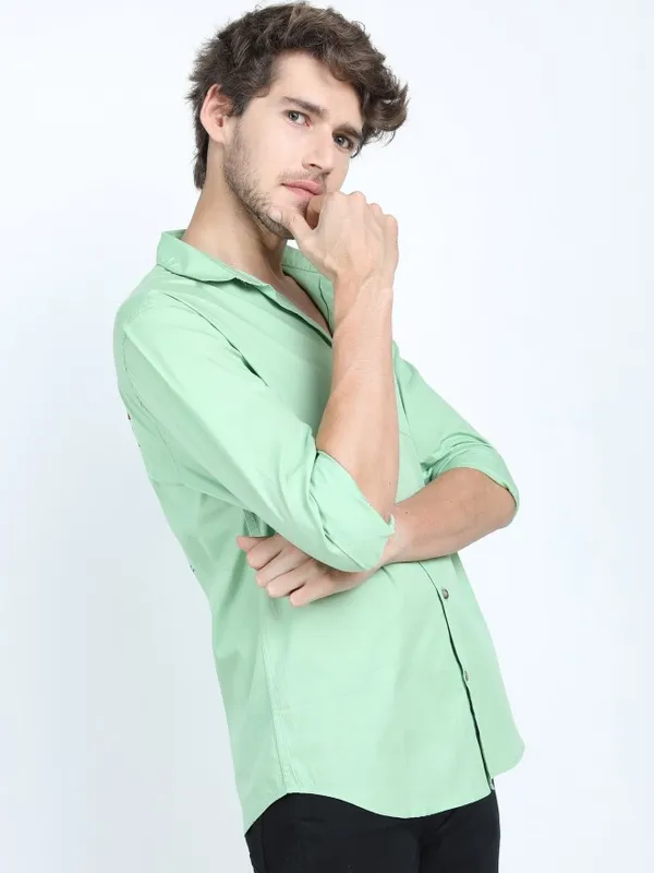 Men Slim Fit Casual Shirt