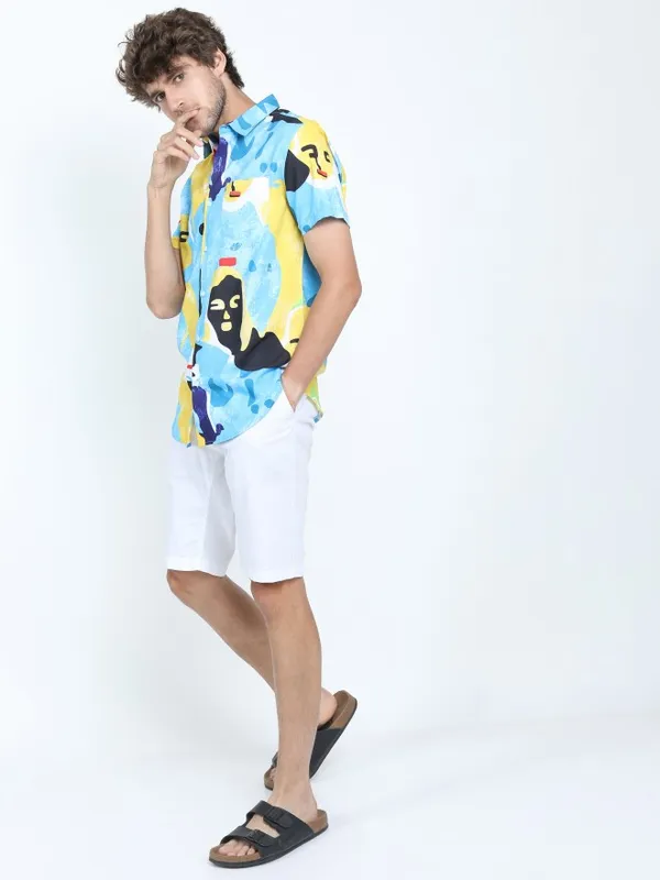  Highlander Men Multi Printed Slim Fit Casual Shirts