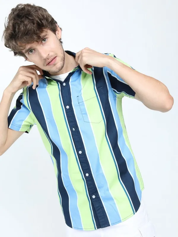 Men Slim Fit Casual Shirt