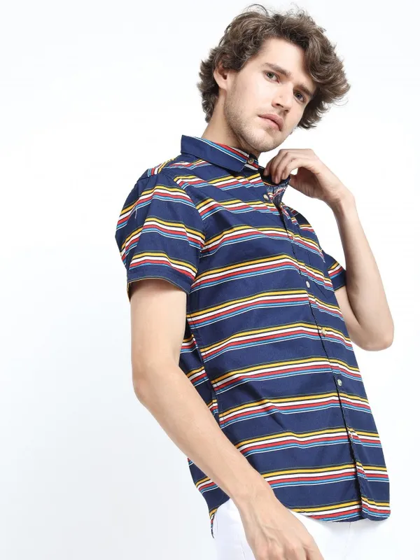 Men Slim Fit Casual Shirt