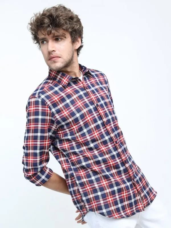  Ketch Men Navy Blue Checked Slim Fit Casual Shirts