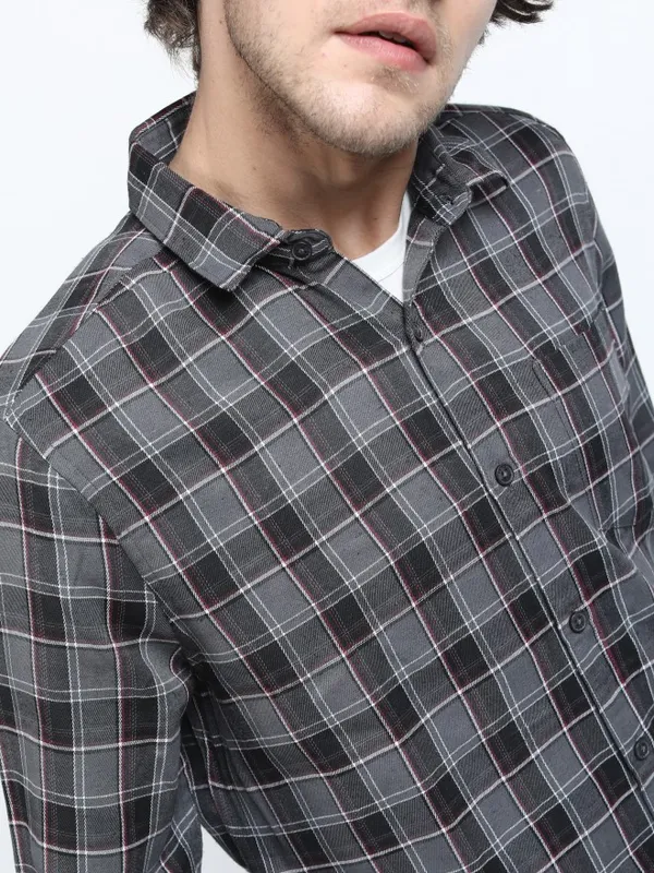  Ketch Men Grey Checked Slim Fit Casual Shirts