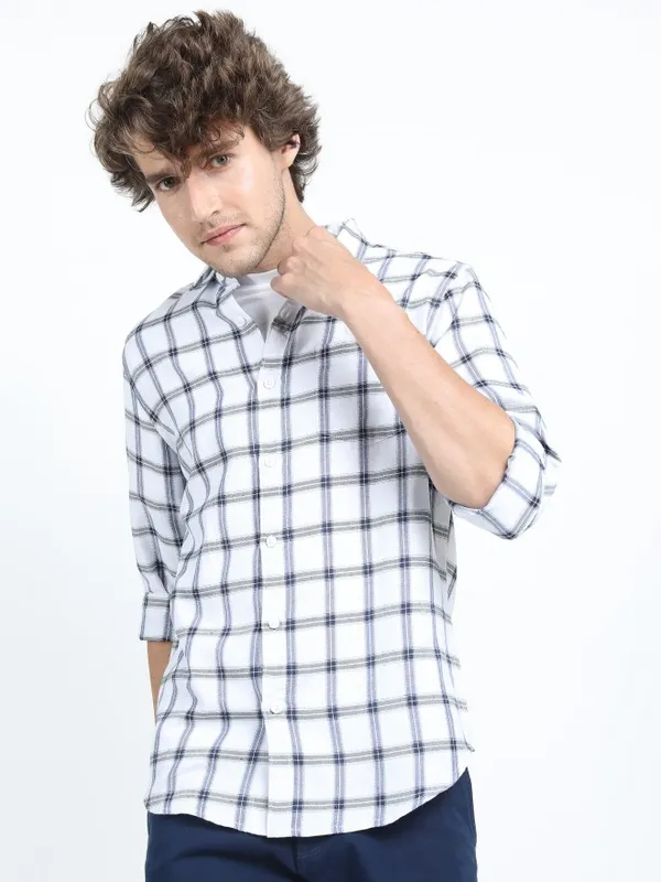  Ketch Men White Checked Slim Fit Casual Shirts