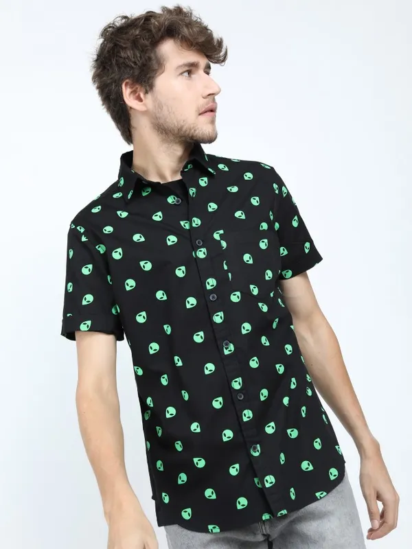 Men Slim Fit Casual Shirt