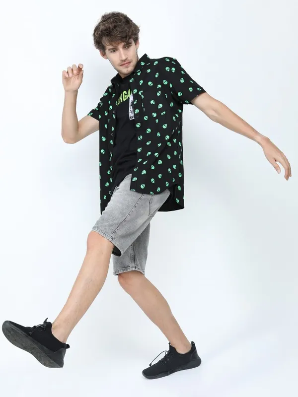 Men Slim Fit Casual Shirt