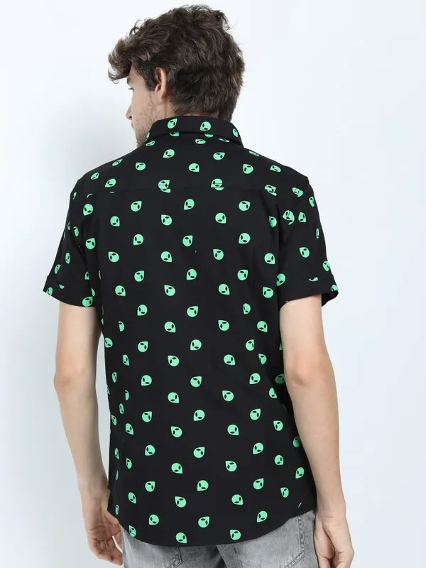 Men Slim Fit Casual Shirt