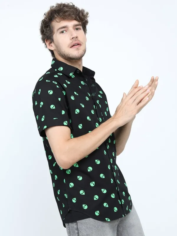 Men Slim Fit Casual Shirt