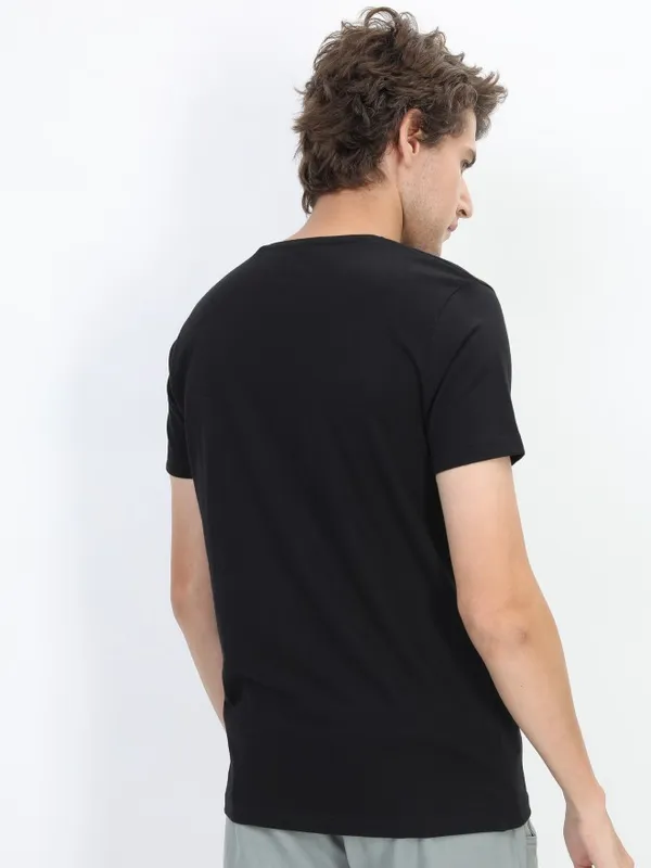  Highlander Men Black Printed Round Neck T-Shirts